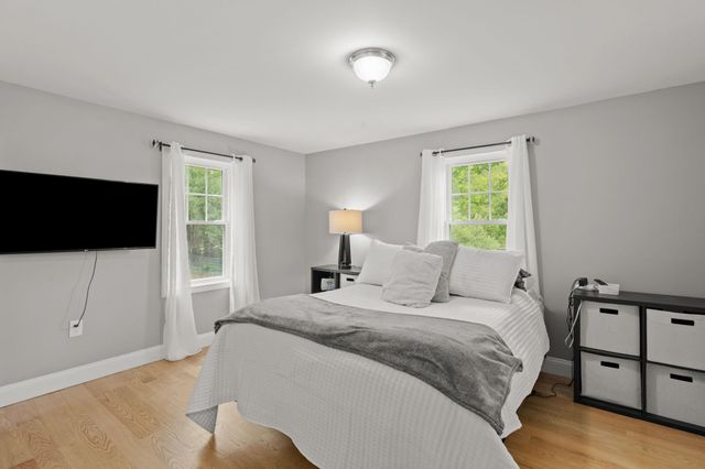 74 Little River Road, Kingston, NH 03848