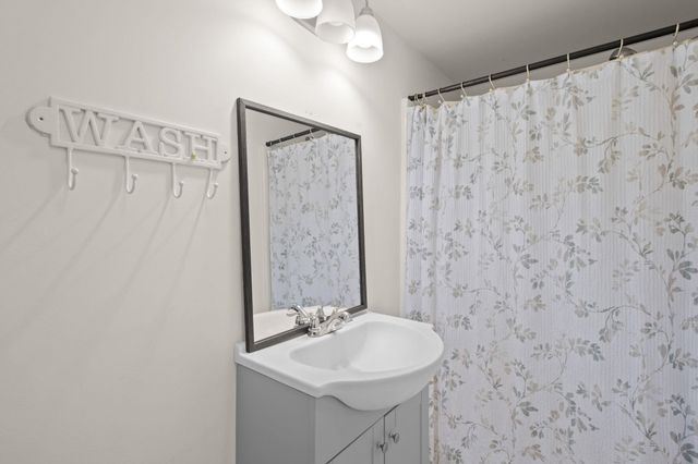 74 Little River Road, Kingston, NH 03848