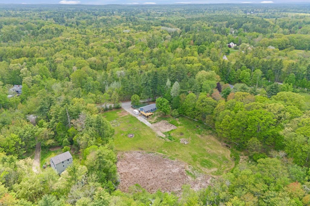 Image 5 of property listing at 74 Little River Road, Kingston, NH 03848