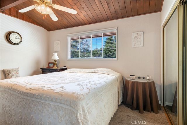 37667 Live Oak Street, Angelus Oaks, CA 92305