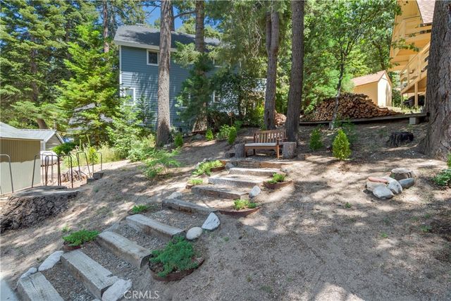 37667 Live Oak Street, Angelus Oaks, CA 92305