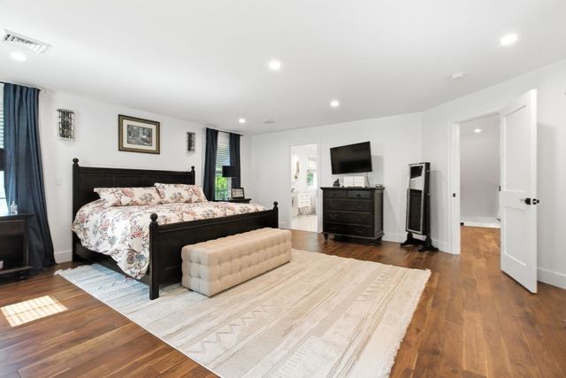 60 Claybrook Road, Dover, MA 02030