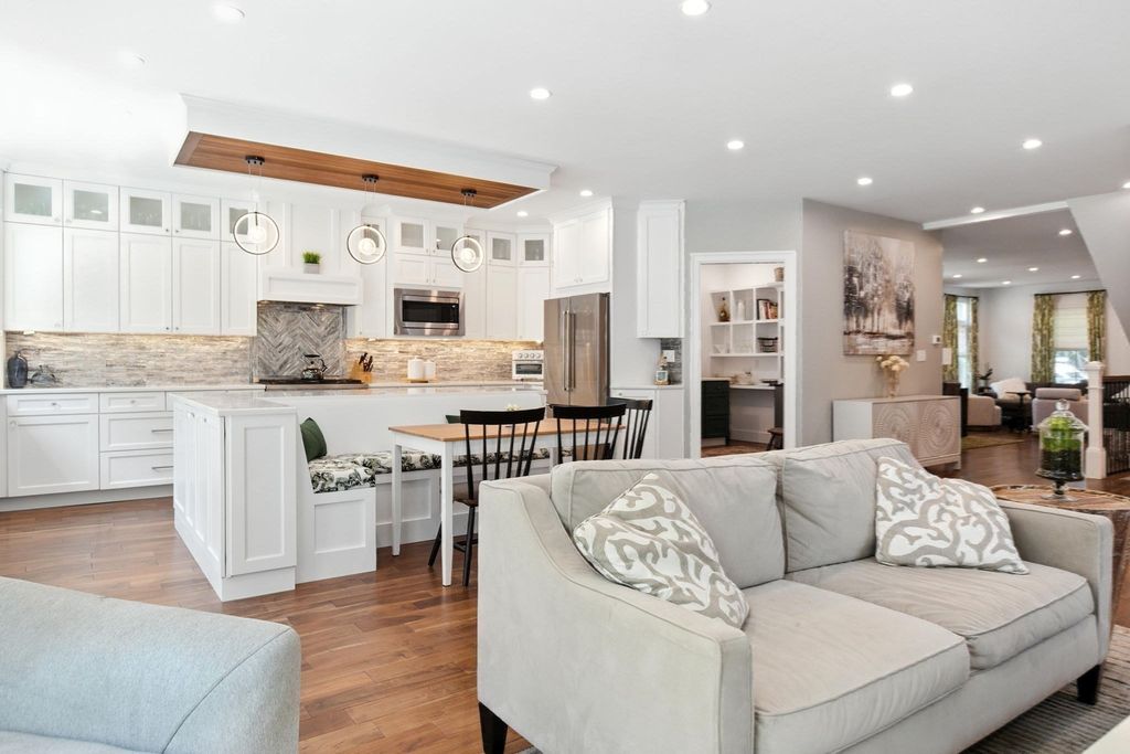 60 Claybrook Road, Dover, MA 02030