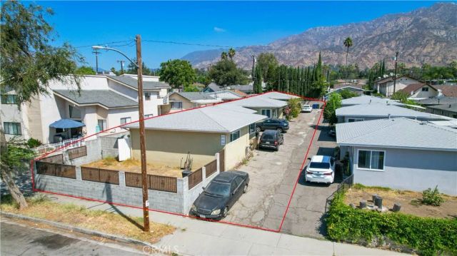 1717 Atchison, Pasadena, CA 91104