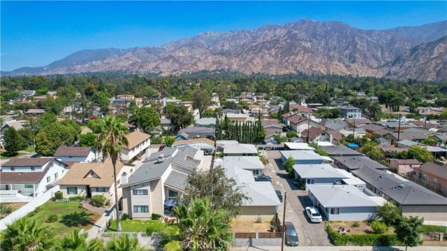 1717 Atchison, Pasadena, CA 91104