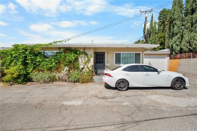1717 Atchison, Pasadena, CA 91104