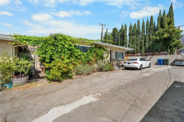 1717 Atchison, Pasadena, CA 91104