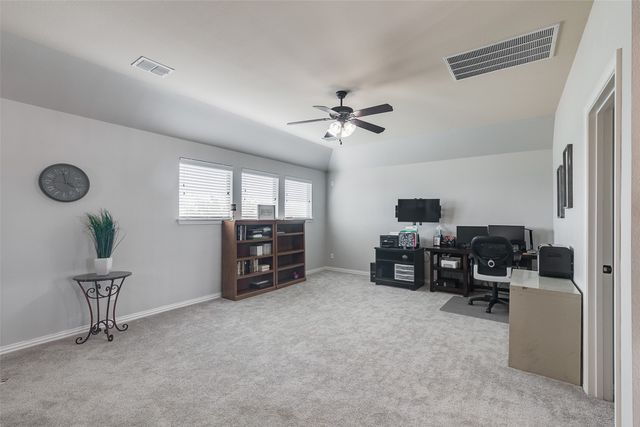 15121 Seventeen Lakes Boulevard, Fort Worth, TX 76262