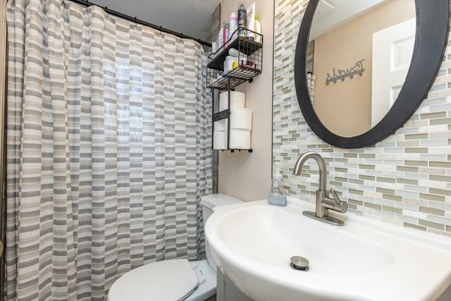 3 Woekel Ter, Methuen, MA 01844