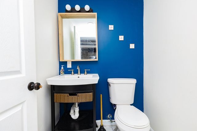 3 Woekel Ter, Methuen, MA 01844