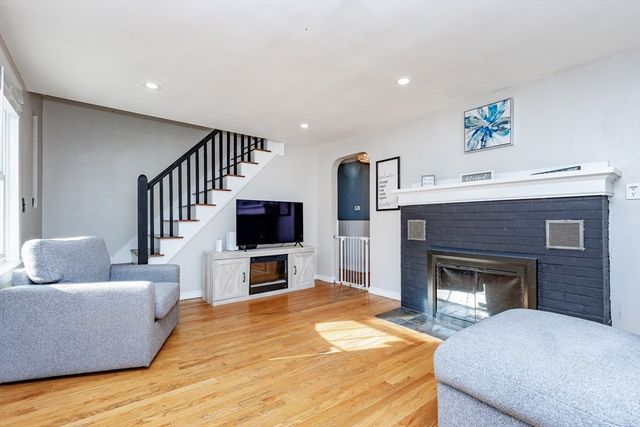 3 Woekel Ter, Methuen, MA 01844