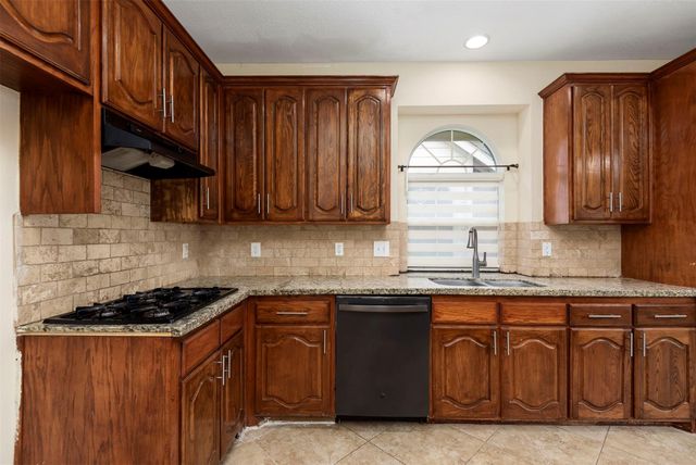 5719 Indigo Trails Drive, Richmond, TX 77469