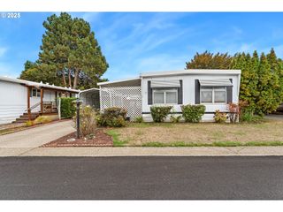 2681 Se RIVER Rd 51, Hillsboro, OR 97123