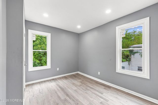 320 Rutherford Avenue, Trenton, NJ 08618