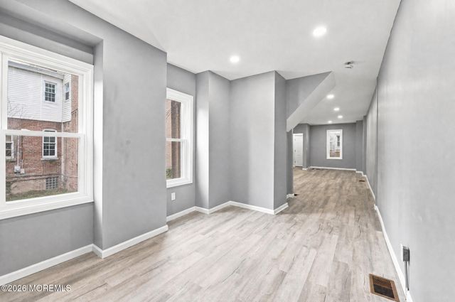 320 Rutherford Avenue, Trenton, NJ 08618