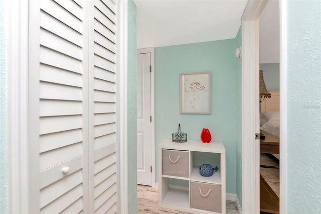 4230 36TH AVENUE S B, St Petersburg, FL 33711