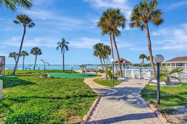 4230 36TH AVENUE S B, St Petersburg, FL 33711