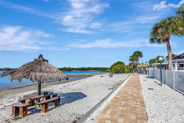 4230 36TH AVENUE S B, St Petersburg, FL 33711