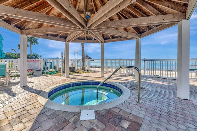 4230 36TH AVENUE S B, St Petersburg, FL 33711