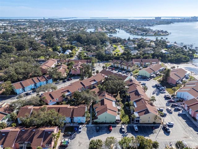 4230 36TH AVENUE S B, St Petersburg, FL 33711