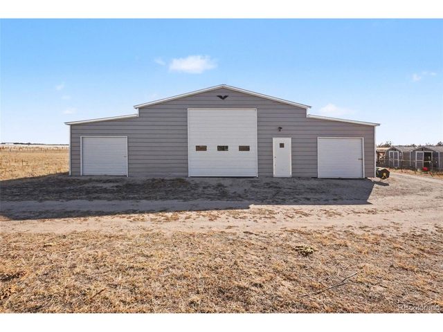 937 Snow Lake Ct, Watkins, CO 80137