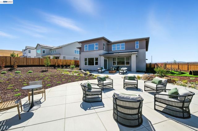 1658 Wren Street, Dublin, CA 94568