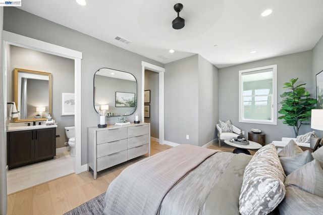 1658 Wren Street, Dublin, CA 94568