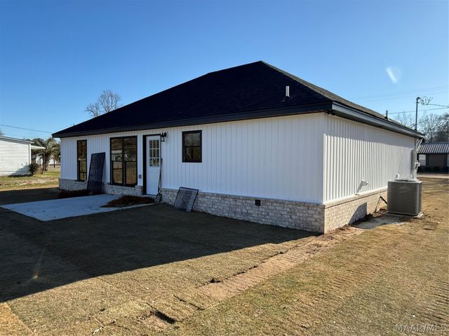 122 Carr Street, Tallassee, AL 36078