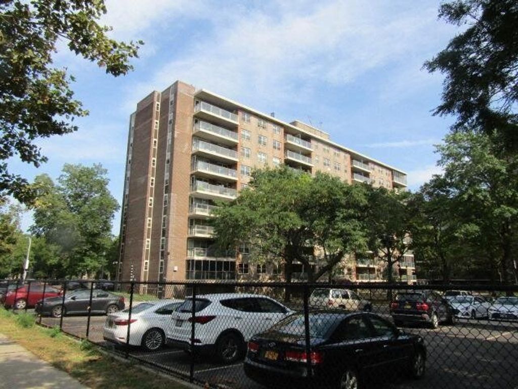 12399 Flatlands Ave Apt 9L, New York City, NY 11207