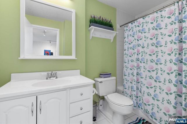 200 Old Palisade Road 5E, Fort Lee, NJ 07024
