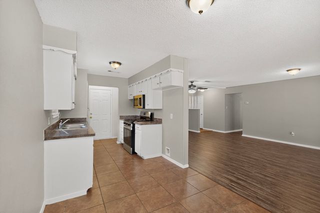 7448 Van Natta Lane, Fort Worth, TX 76112