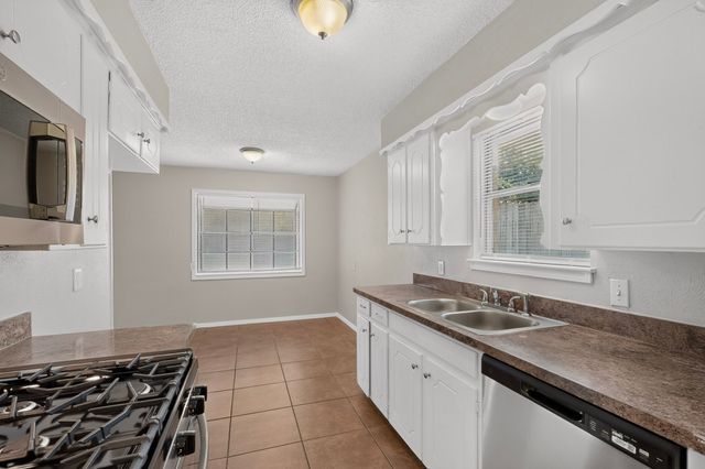 7448 Van Natta Lane, Fort Worth, TX 76112