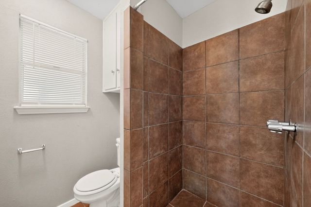 7448 Van Natta Lane, Fort Worth, TX 76112