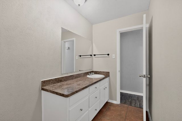 7448 Van Natta Lane, Fort Worth, TX 76112