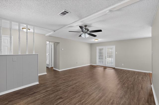 7448 Van Natta Lane, Fort Worth, TX 76112