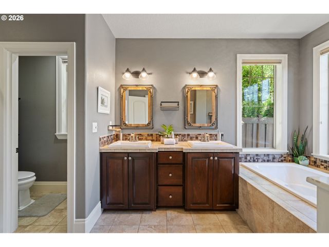 29159 Sw SAN REMO Ct, Wilsonville, OR 97070