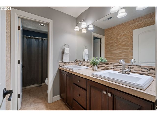 29159 Sw SAN REMO Ct, Wilsonville, OR 97070