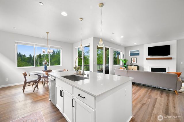 8769 69th Place NE, Marysville, WA 98270