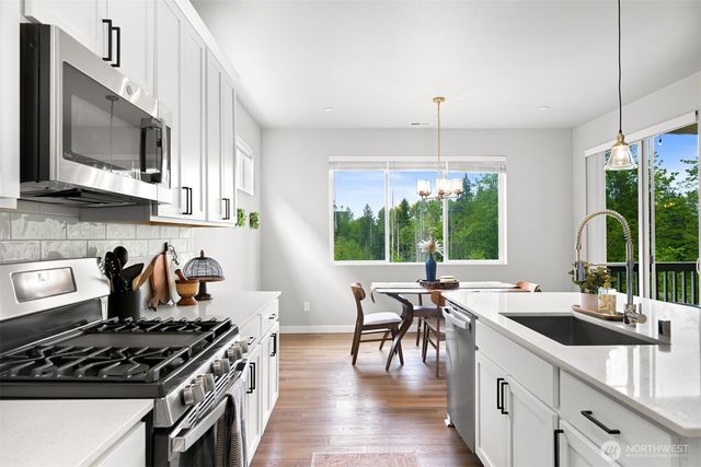 8769 69th Place NE, Marysville, WA 98270