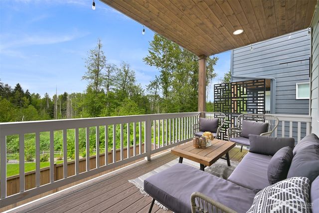 8769 69th Place NE, Marysville, WA 98270