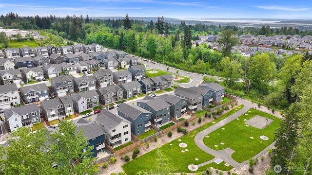 8769 69th Place NE, Marysville, WA 98270