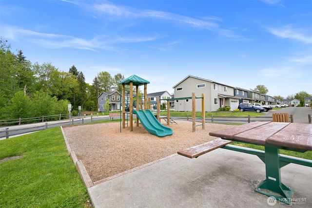 8769 69th Place NE, Marysville, WA 98270