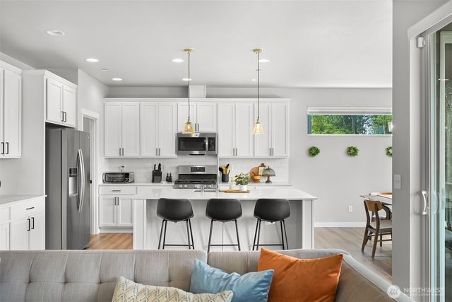 8769 69th Place NE, Marysville, WA 98270