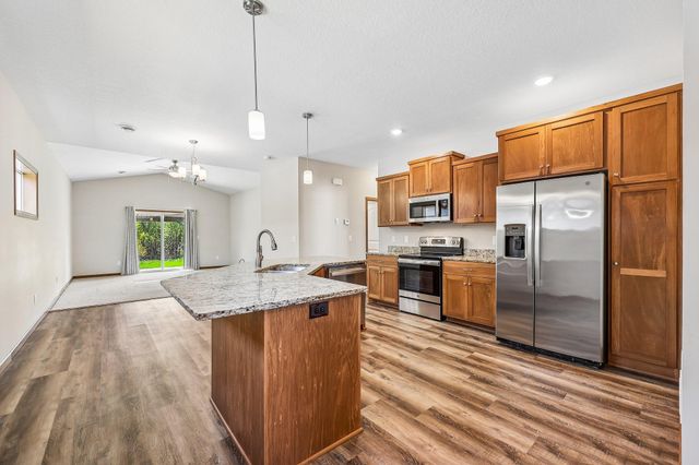 126 9th Avenue NE, Isanti, MN 55040