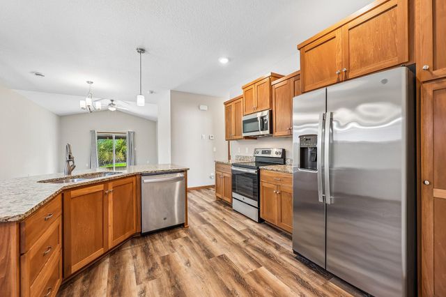 126 9th Avenue NE, Isanti, MN 55040