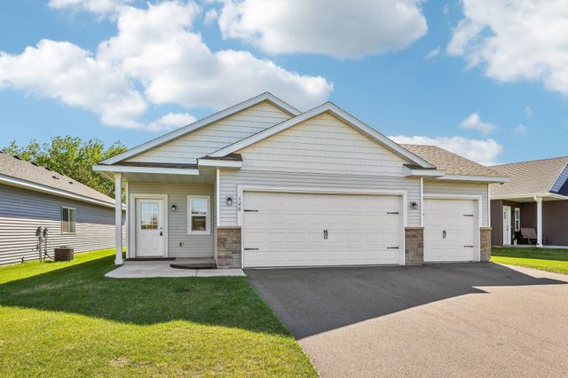 126 9th Avenue NE, Isanti, MN 55040