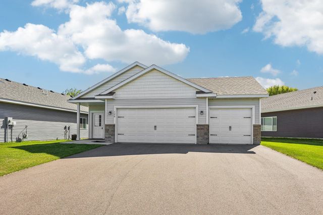 126 9th Avenue NE, Isanti, MN 55040