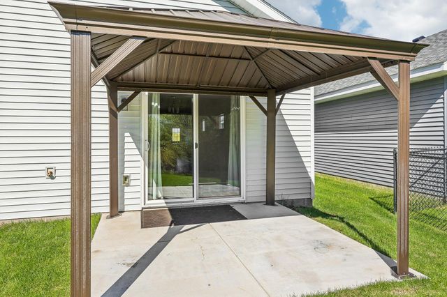 126 9th Avenue NE, Isanti, MN 55040