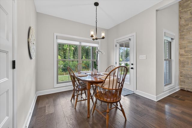 580 Bowden Dr, Clarksville, TN 37043