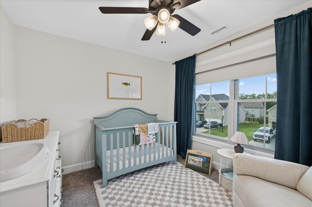 580 Bowden Dr, Clarksville, TN 37043